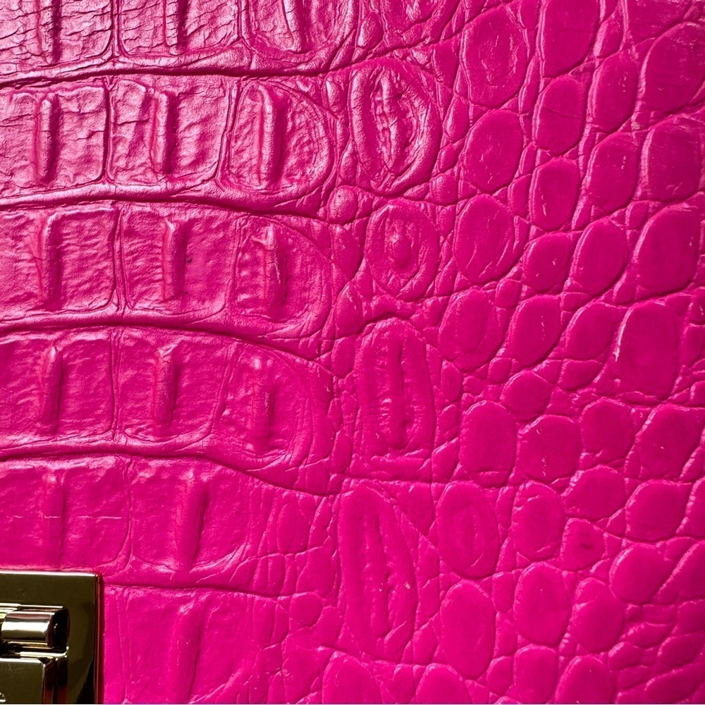 Kate Spade Fiona Orchard Valley neon pink croc embossed leather crossbody bag - Picture 14 of 14